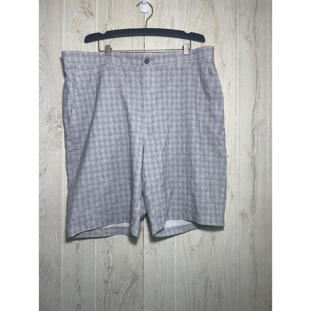 PGA Tour Plaid Golf Shorts Men's‎ Size 38 Grey Moisture Wicking Sun Protection